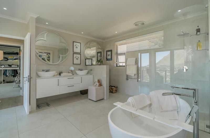 4 Bedroom Property for Sale in Kenrock Country Estate Western Cape